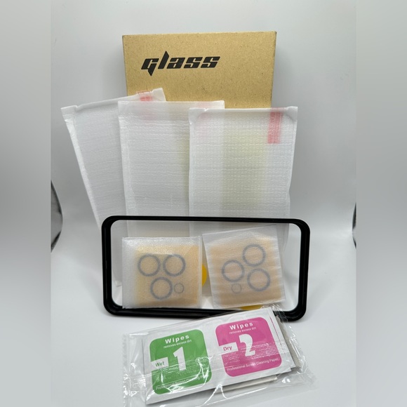 iPhone 14 Pro Screen Protector - 3+2 pk - Picture 4 of 4